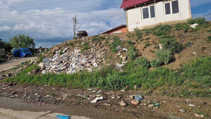 Ultima stație din Europa: Pata Rât sau cum trăiesc 4.000 de oameni cu gunoiul în picioare și șobolanii la nas 18955501