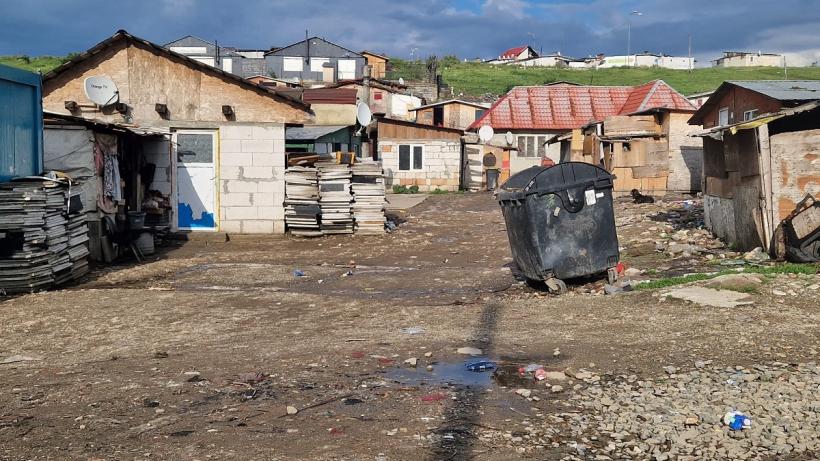 Ultima stație din Europa: Pata Rât sau cum trăiesc 4.000 de oameni cu gunoiul în picioare și șobolanii la nas 18955505