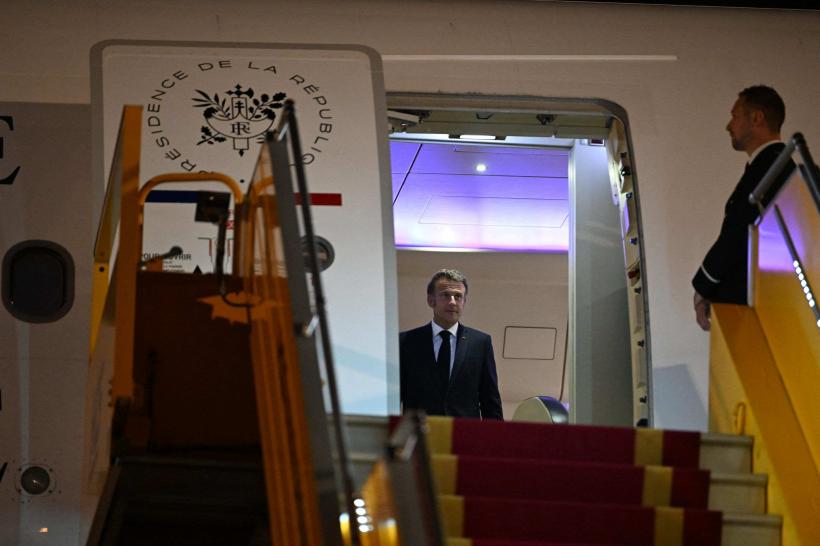 Bătaie la nivel înalt? 18955762