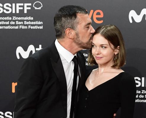 10 ani de la divorț: Antonio Banderas povestește cum a cucerit-o pe Melanie Griffith, deși amândoi erau căsătoriți 18956194