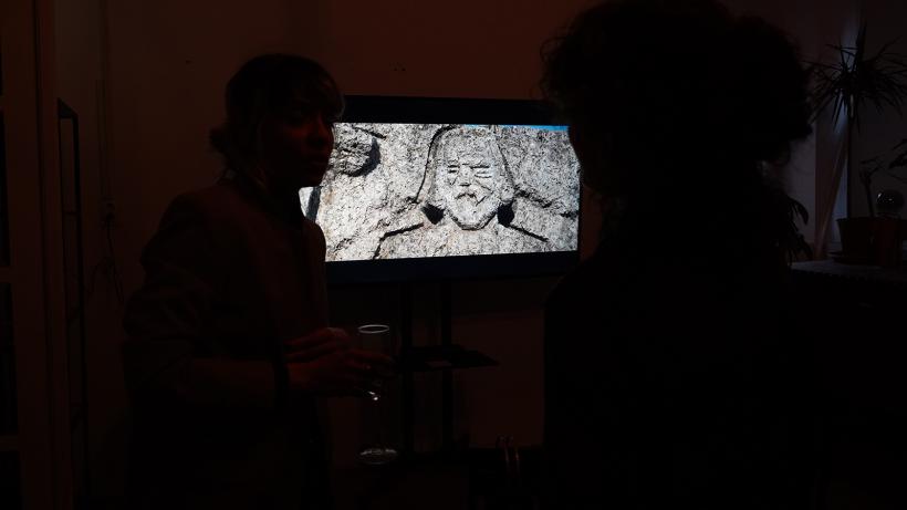 Instalația audio-video Light That Never Quite Returns the Same, semnată de Andreea Cristina Borțun, a avut prima prezentare publică 18956215