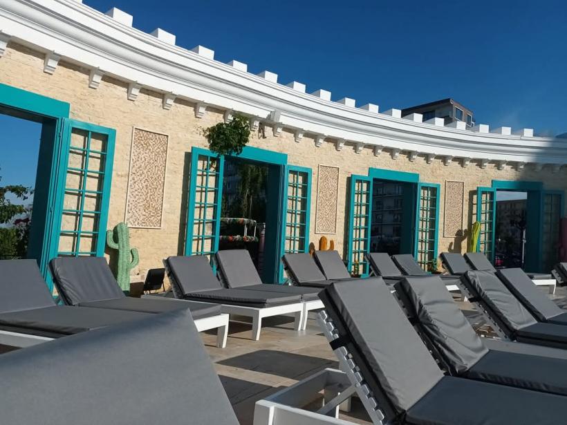 Românii preferă hotelurile de  4 stele de pe litoralul românesc 18956342