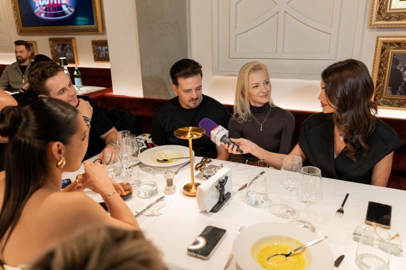 Vedetele au savurat în premieră preparatele dintr-o finală Chefi la cuțite: câștigătorul sezonului 15 și ceilalți trei finaliști au gătit live pentru invitații unui prânz special 18956478