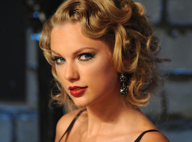 Taylor Swift și-a luat toată muzica înapoi. La propriu