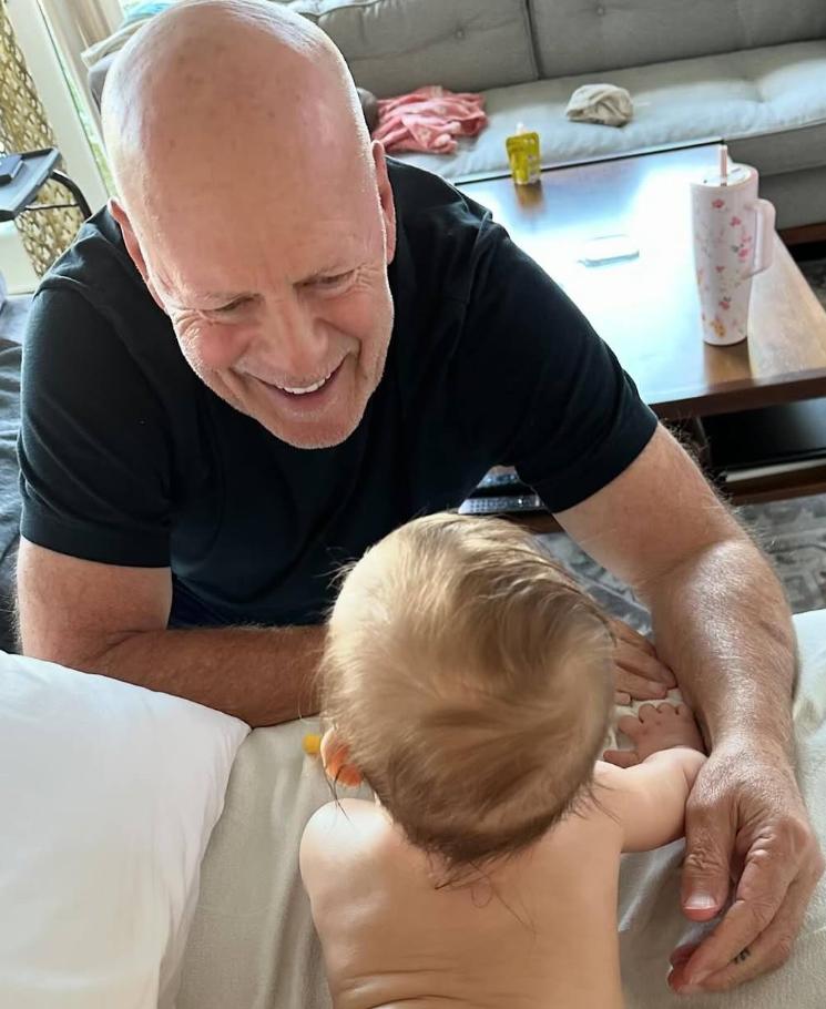 Bruce Willis, afectat de demență, dar radiant alături de nepoata lui: „I se luminează fața” când o vede 18956701