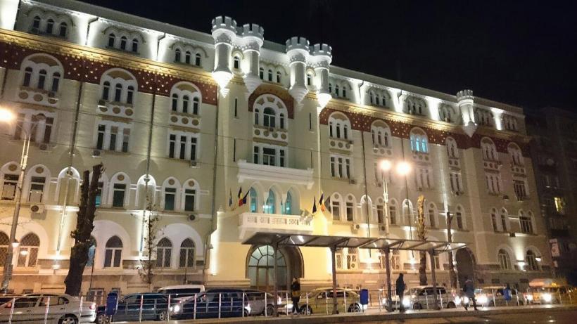 Poliția Română, la al zecelea contract încheiat cu aceeași firmă, pentru renovarea, repararea și igienizarea sediilor