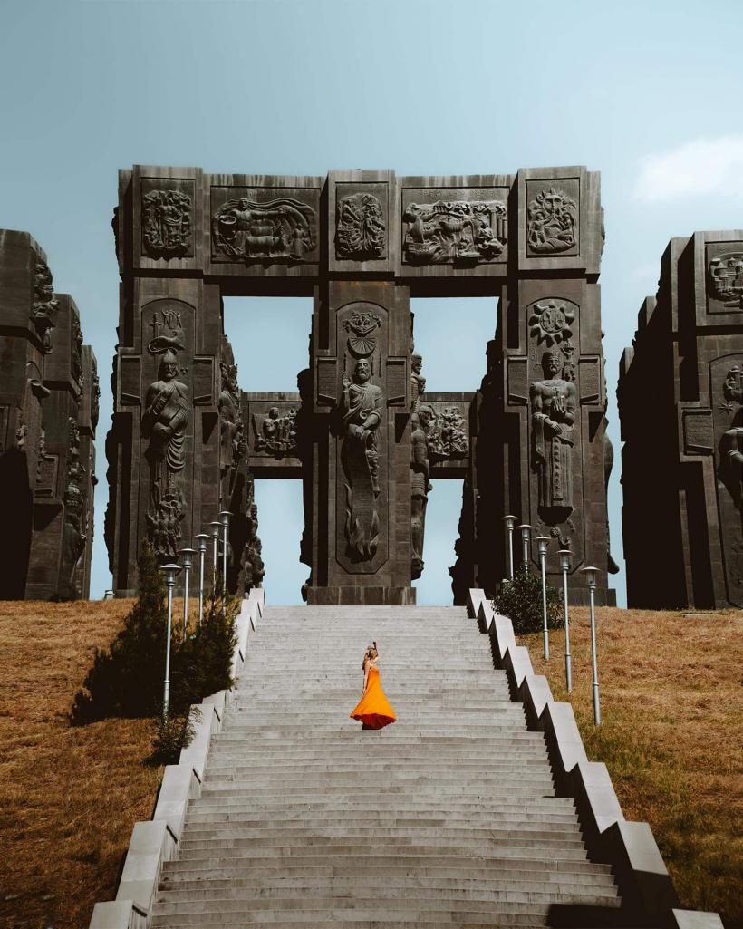 Cap în cap cu scriitorul Leo Vardiashvili: „Noi, ca specie, încă nu ne-am dumirit cum putem preveni (re)apariţia dictaturilor-buruieni!” 18957010