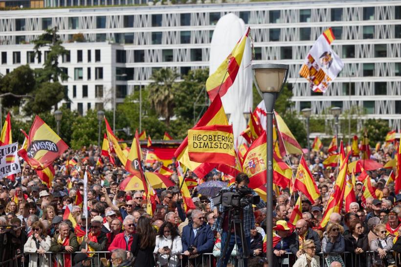 Protest de amploare la Madrid împotriva guvernului socialist Pedro Sanchez