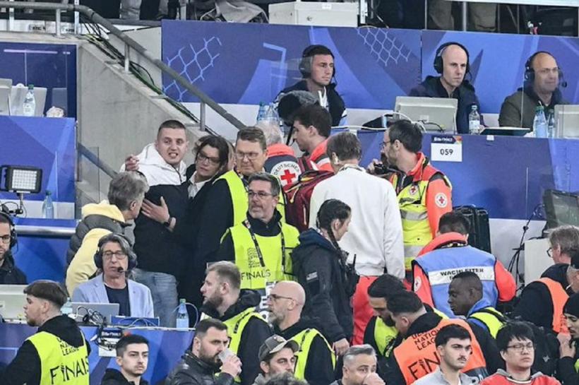 Liga Națiunilor la fotbal. Un bărbat a murit, după ce a căzut de la mare înălțime peste loja presei 18957706