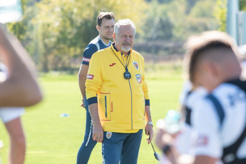 Selecționerul Naționalei de fotbal U19 a anunțat lotul final pentru Campionatul European