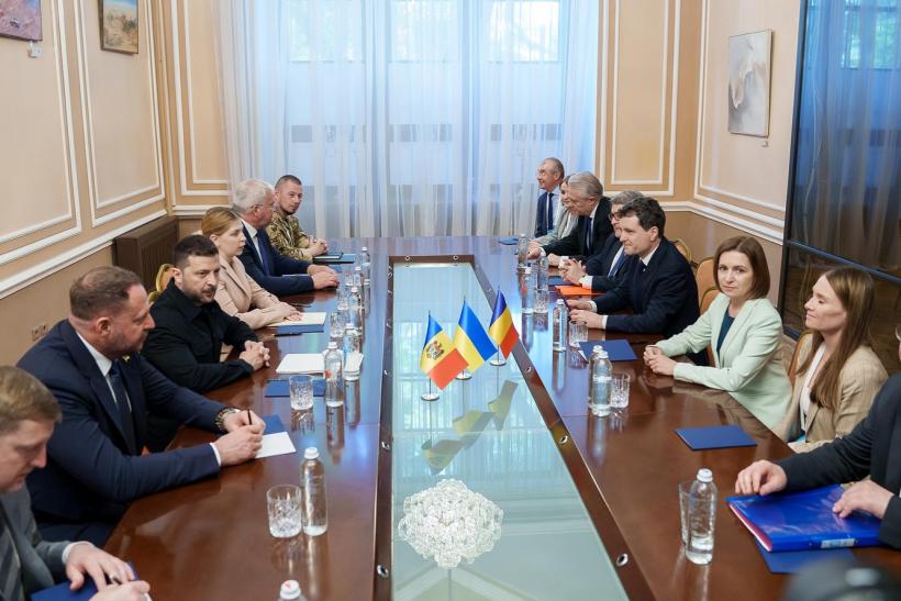 Nicușor Dan, mesaj pentru românii din Ucraina: Nu sunteți singuri 18958215