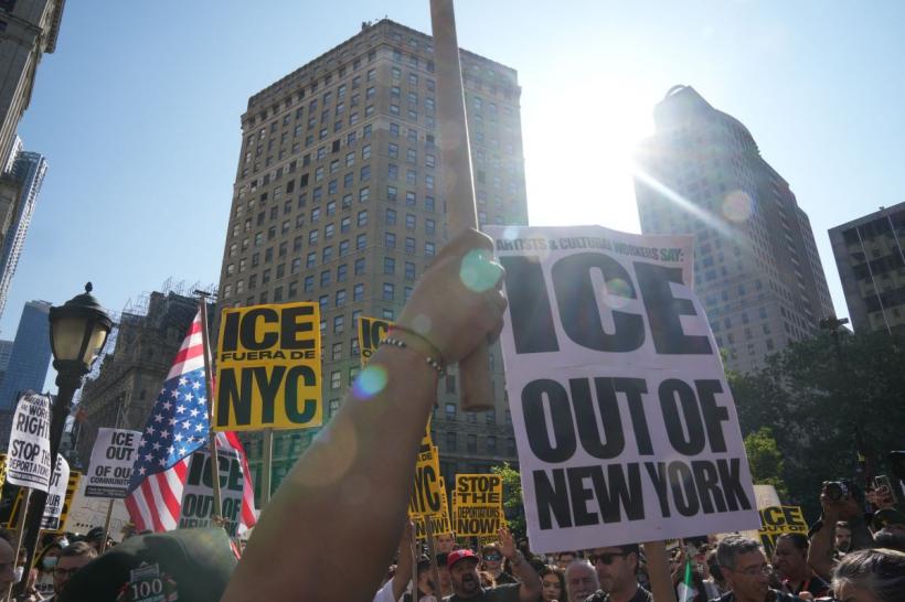 Protestele se extind în SUA: Mii de persoane au ieșit în stradă la New York împotriva lui Trump 18958093