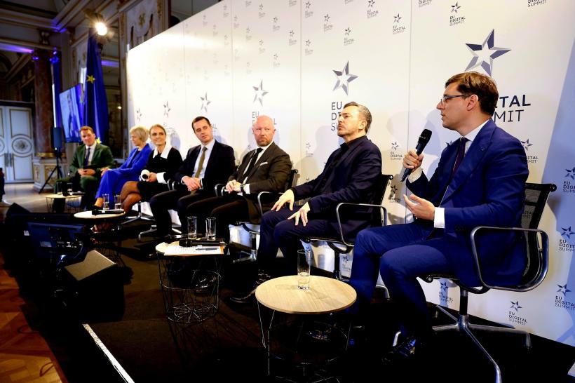 Vicepreședintele Parlamentului European: Digitalizarea trebuie să devină prioritate națională pentru România