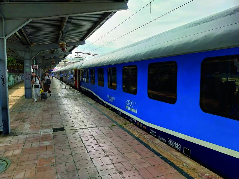 CFR Călători are 54 de trenuri pentru Litoral, dar locurile sunt insuficiente 18958327