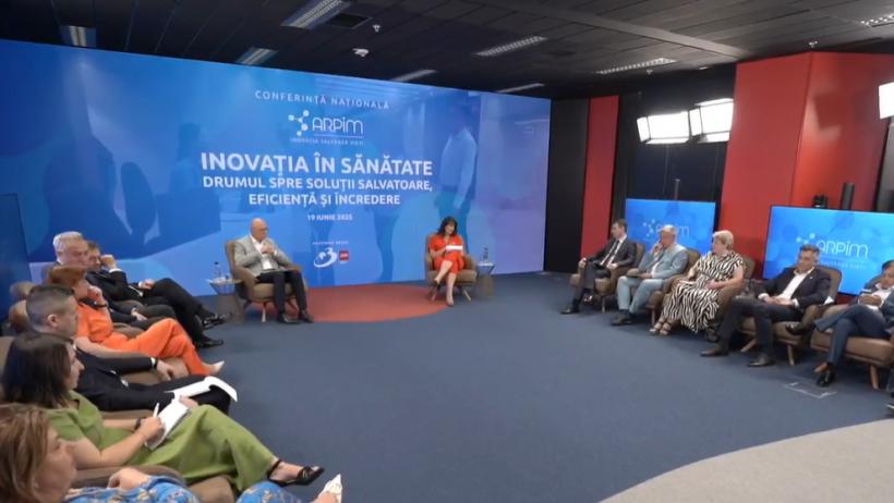 Conferința națională „Inovația în sănătate – drumul spre soluții salvatoare, eficiență și încredere” 18959194