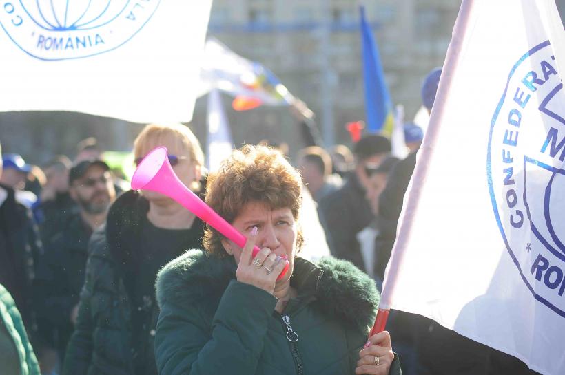 Sindicatele din Educație reîncep protestele