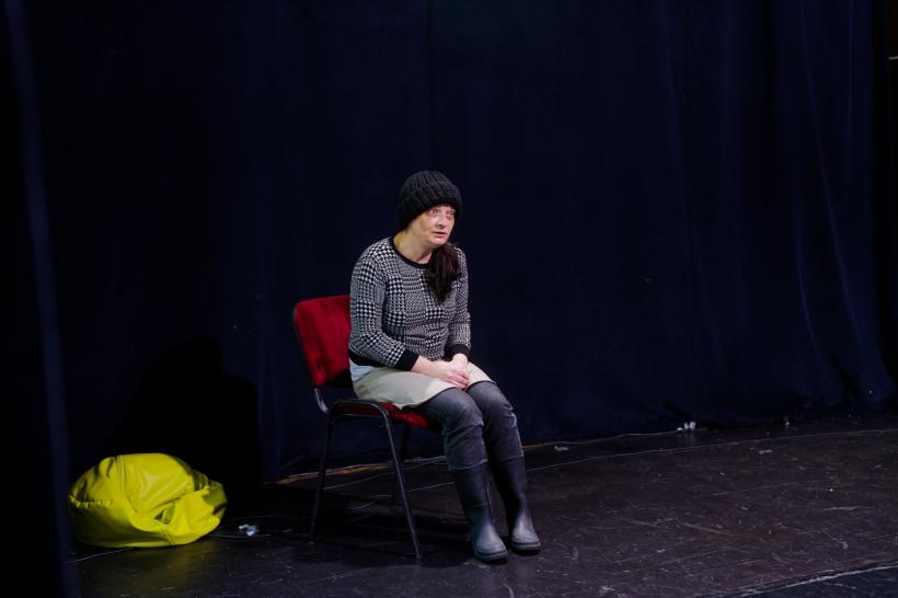 Premiera spectacolului de teatru independent „CEILALȚI”. Un demers teatral inedit și necesar, despre viețile unor oameni singuri, la marginea lumii 18958020