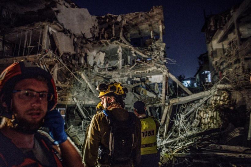 Noapte de foc în Orientul Mijlociu: Atacuri în lanț în Iran și Israel. Trump intervine în conflict 18958570