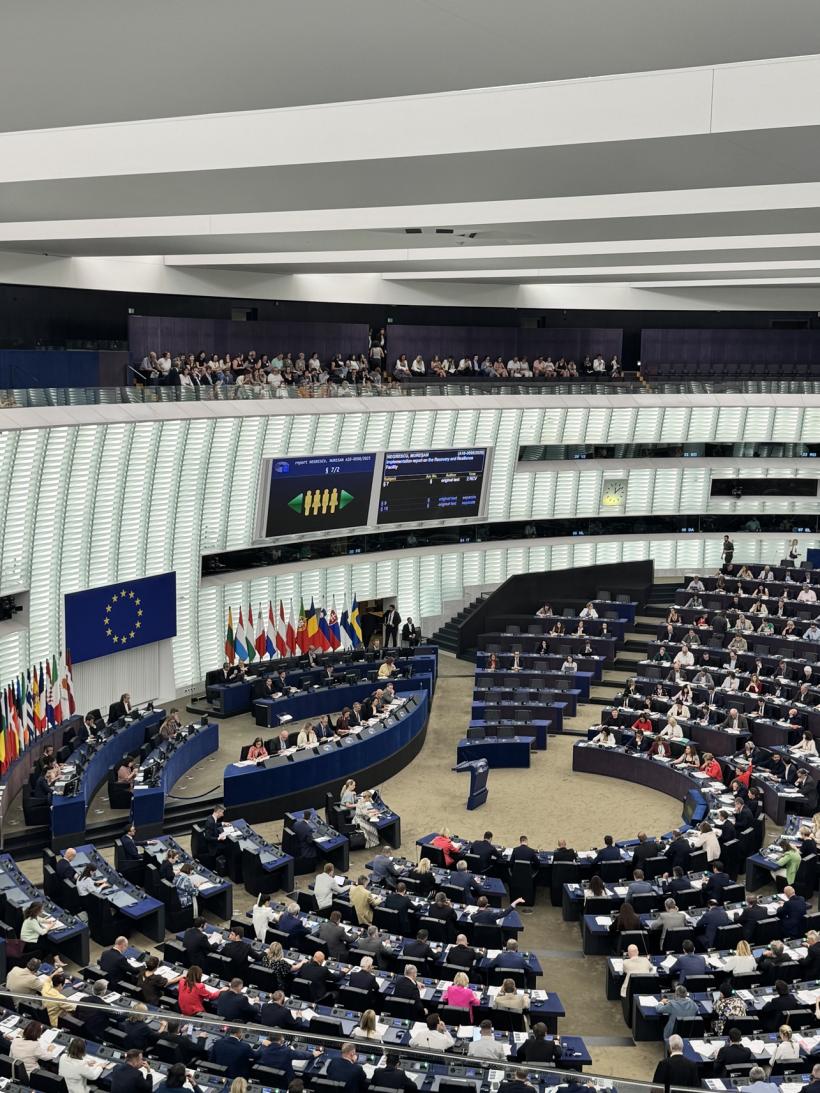 Antena Academy –  Lecția de democrație live, în băncile din Parlamentul European 18959382