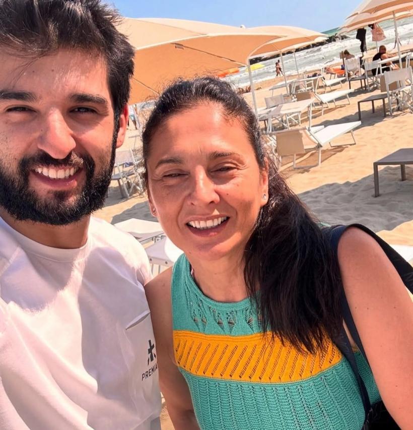 Chef Richard Abou Zaki și-a sărbătorit mama: ”Weekend-urile sunt pline pentru mine vara, dar de ziua ei mereu îmi rezerv timp pentru ea” 18959779