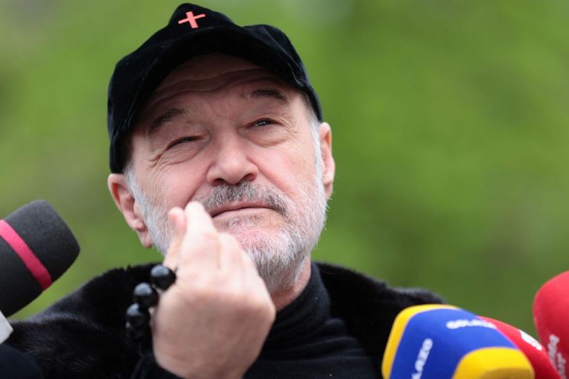 Gigi Becali dă în judecată Poliția Rutieră, după ce a fost prins că circula cu 105 km/h