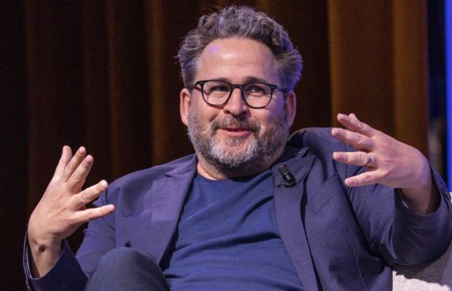 „Marii filosofi n-au fost doar mari gânditori, ci și mari nătângi politic”