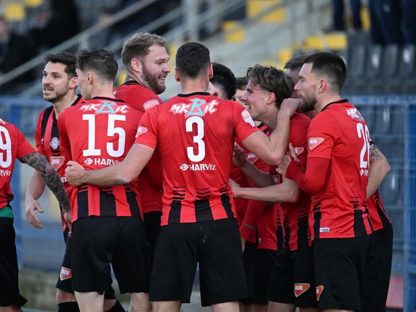 Fotbal pe caniculă 18960157