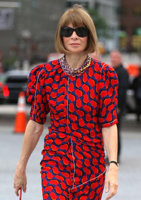Sfârșitul unei ere: Legendara Anna Wintour pleacă din fruntea Vogue America, la 75 de ani 18960445