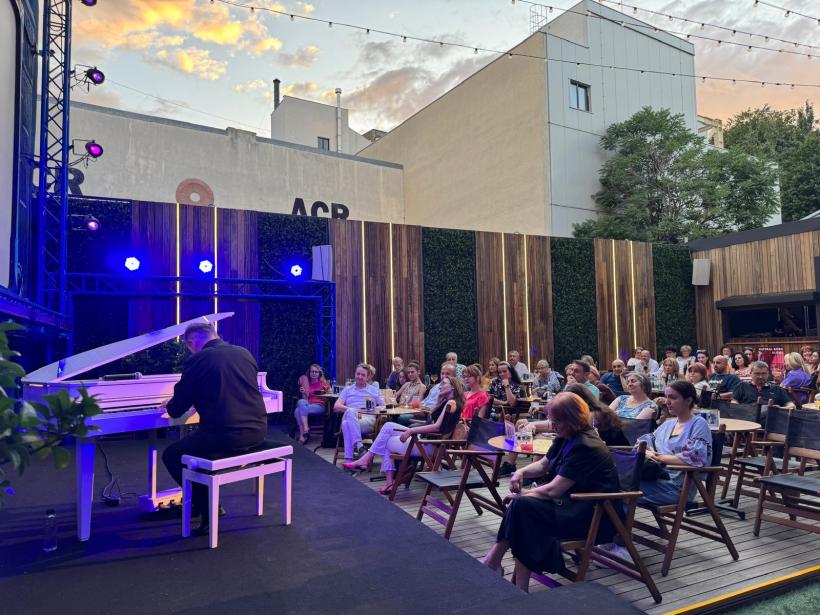 Horia Mihail a încheiat călătoria muzicală a verii – Turneul Național „Pianul Călător” - 15 – „Passion” cu două concerte sold out la București 18960917