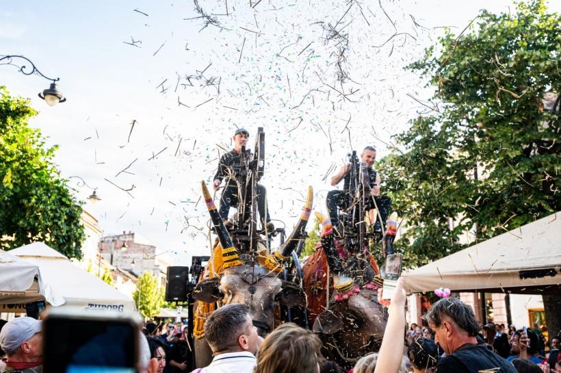 Ultimul weekend de la FITS 2025 a adus conferinţe speciale cu Kathleen Turner şi Bill Murray, Aleea și Gala Celebrităților, inegalabilul Faust 18960892