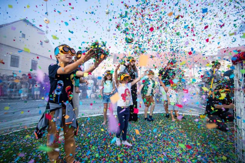 Ultimul weekend de la FITS 2025 a adus conferinţe speciale cu Kathleen Turner şi Bill Murray, Aleea și Gala Celebrităților, inegalabilul Faust 18960895