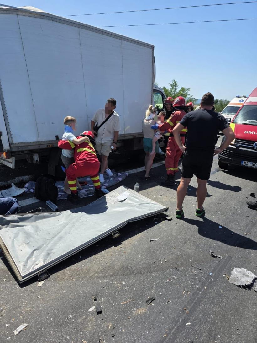 Accident grav pe A1, în județul Timiș: Șapte vehicule implicate și 11 persoane evaluate medical 18961519