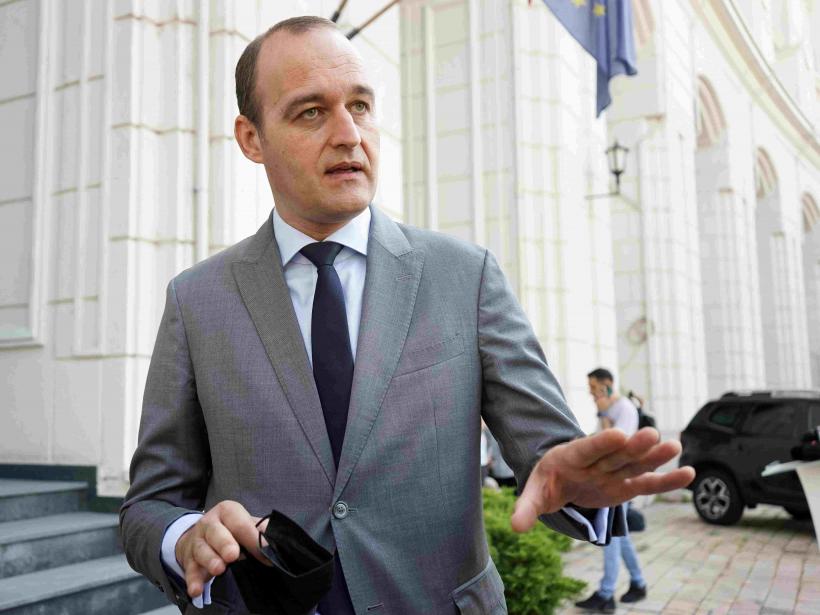 Firma mamei ex-deputatului PNL Dan Vîlceanu continuă, pe bandă rulantă, și în 2025, afacerile cu statul 18961413