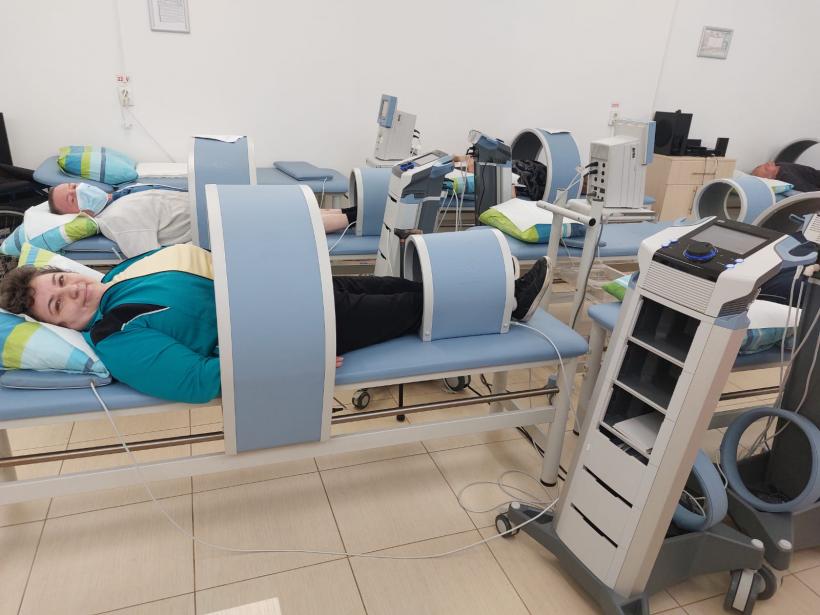 Persoanele cu dizabilități, cele bolnave și vulnerabile, ajutor nesperat din partea unei asociații și a Nuclearelectrica 18961640