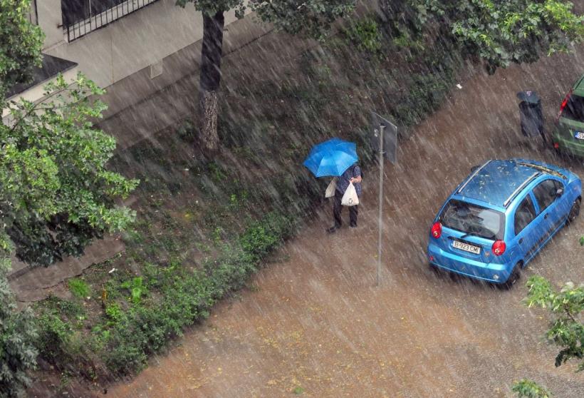Avertizare meteo imediată! Cod ROȘU. Ploi torențiale, grindină și vânt puternic în România. Iată lista localităților afectate