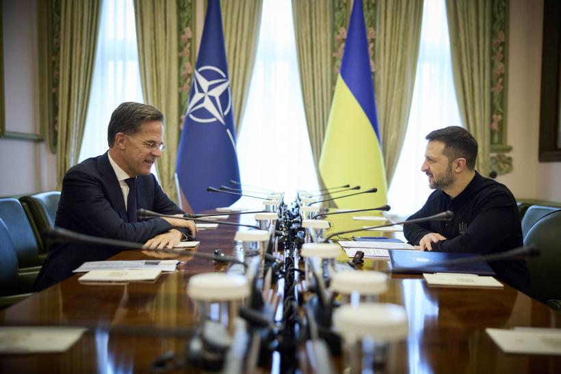 Ucrainenii recunosc că discuțiile despre aderarea la NATO au devenit „foarte toxice” 