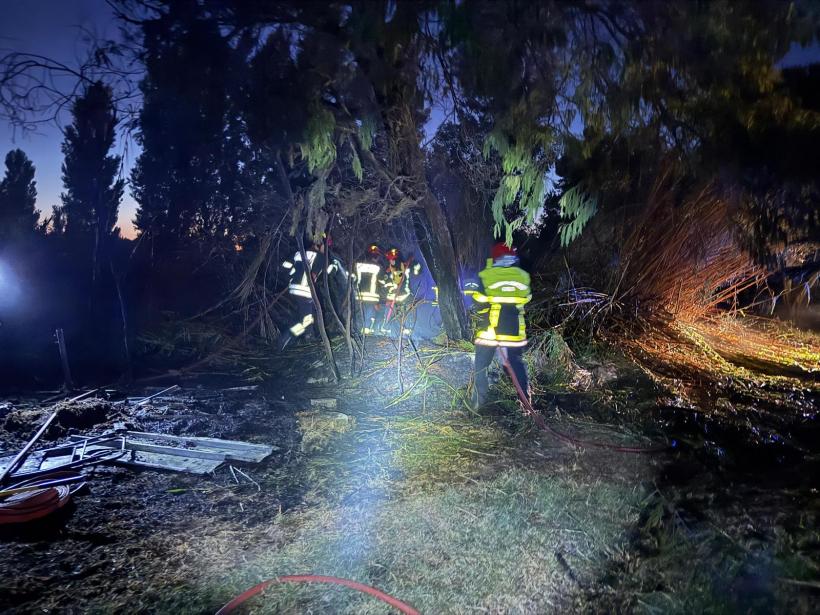 Pompierii români luptă cu flăcările în Franța 18962370