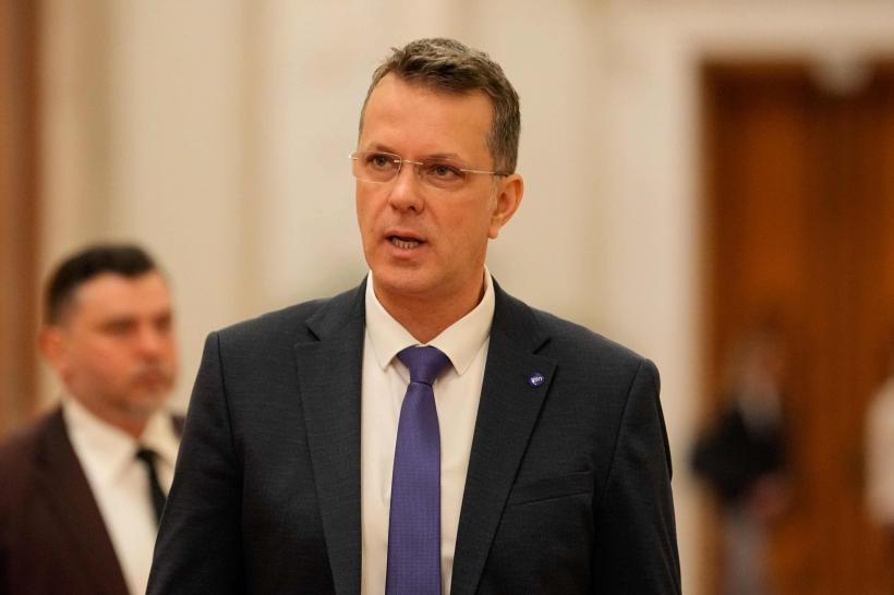 Moșteanu: Ori rezolvăm problemele, ori în 2028 mulți dintre noi vom pleca acasă