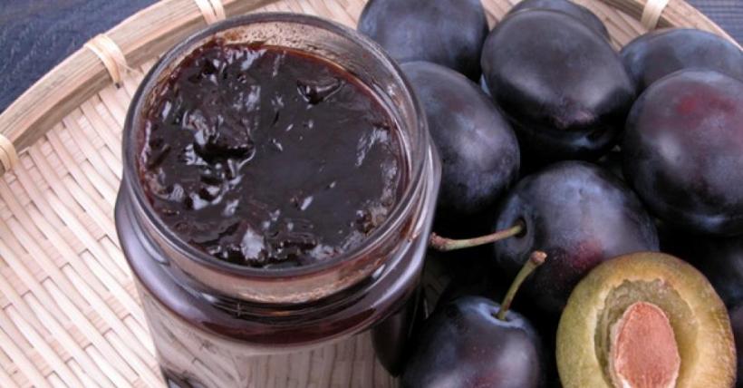 Sfaturi în bucătărie. Cum prepari corect magiun de prune