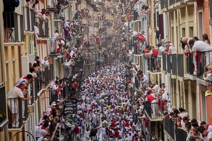 Pamplona, sub semnul taurilor: o tradiție sângeroasă veche de secole care continuă să facă victime 18962773