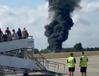 Un avion s-a prăbușit pe un aeroport din Londra 18962780
