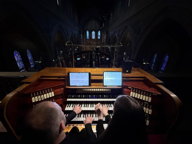 După un concert extraordinar care a entuziasmat publicul de la Catedrala Sfântul Iosif din București, Turneul Național Orgile României ajunge în Transilvania 18962835
