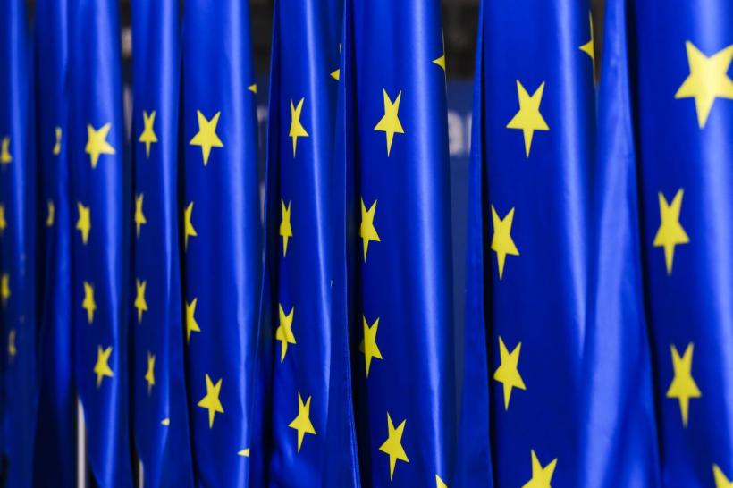 Comisia Europeană propune o taxă pe marile companii pentru a susține bugetul Uniunii Europene