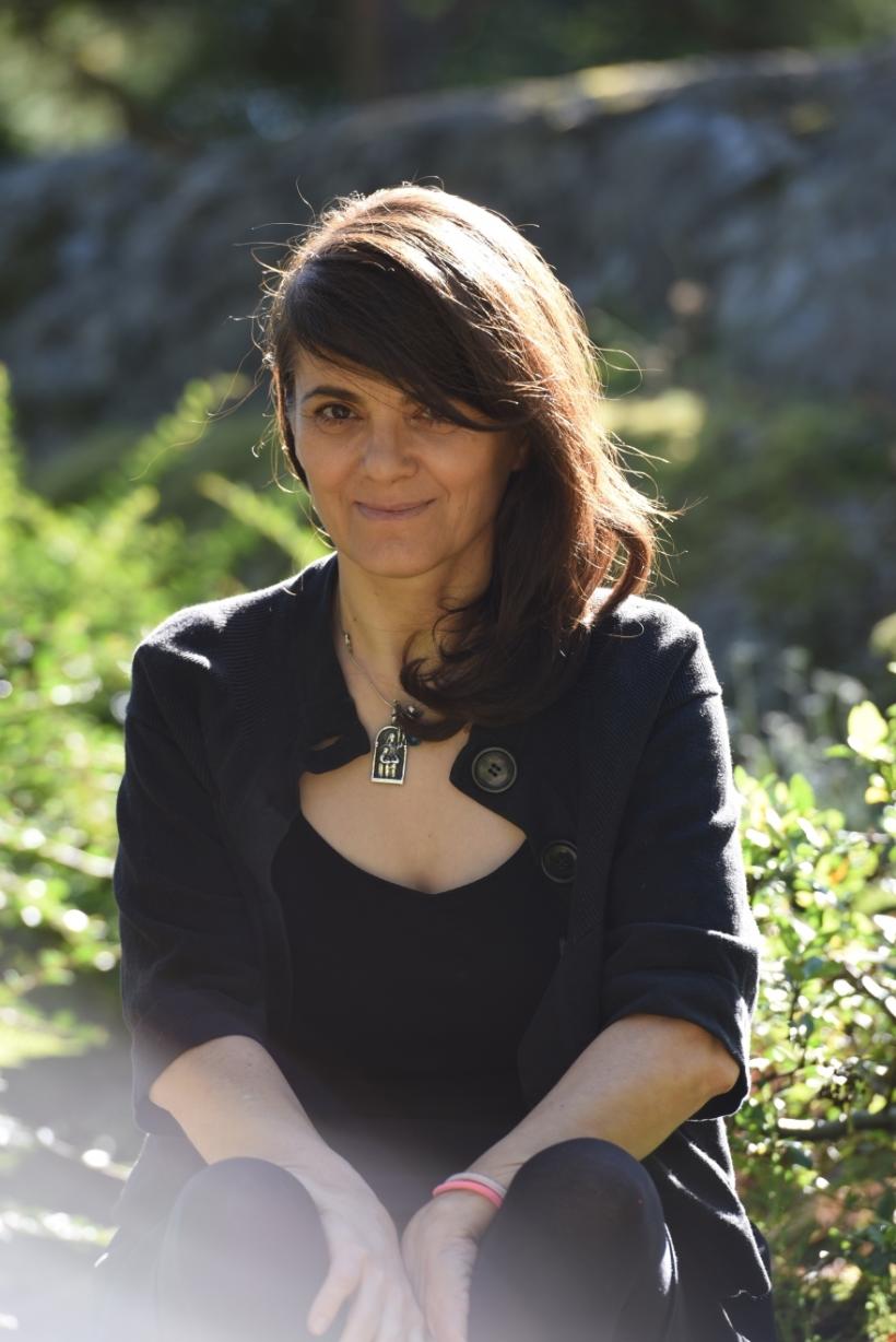 Șuetă cu poeta Svetlana Cârstean: „Am exersat cum să iubesc mereu pe altcineva decât pe mine însămi” 18963056