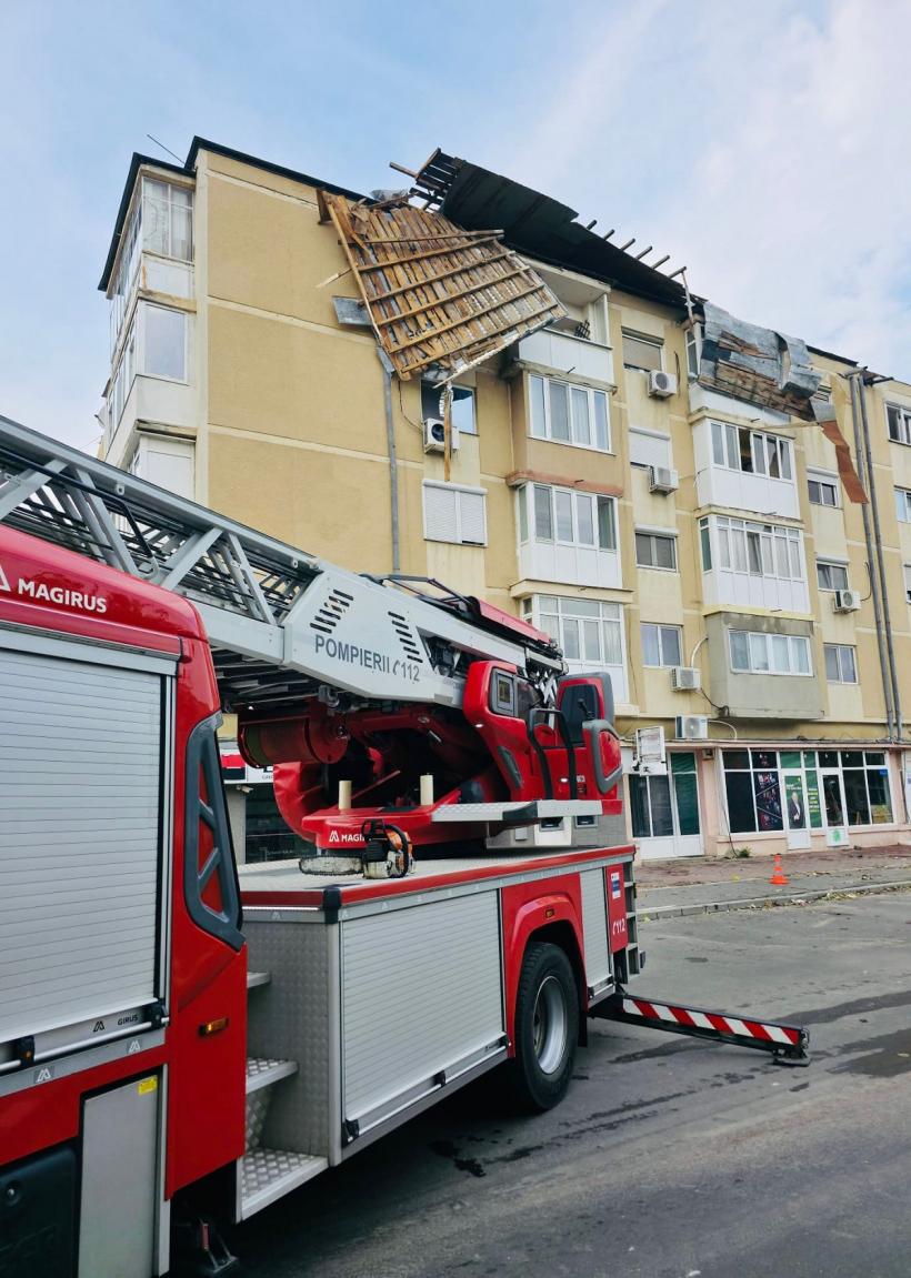 Bucureștiul și alte 60 de localități din 14 județe, afectate de vijelii: un mort, doi răniți 18963484