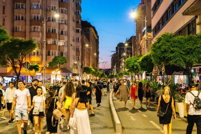 Un nou weekend „Străzi Deschise – București, Promenadă urbană” aduce arta și distracția pe Calea Victoriei 18963522