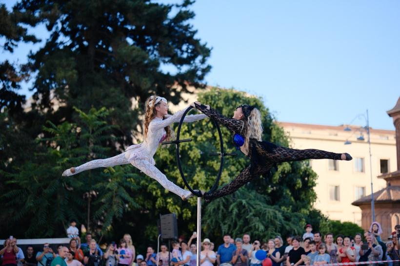 Un nou weekend „Străzi Deschise – București, Promenadă urbană” aduce arta și distracția pe Calea Victoriei 18963523