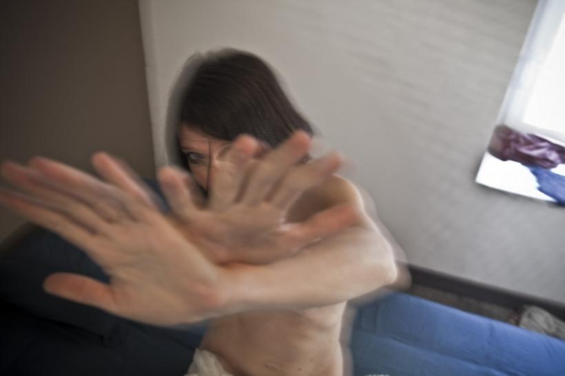 Peste 61.000 de cazuri de violenţă domestică, în doar prima jumătate a anului! 18963608