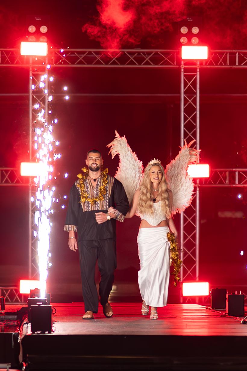 Seară plină de surprize la Insula Iubirii, într-o ediție lider absolut de audiență! Diseară, se împart ghirlandele pentru date-uri, iar atmosfera se încinge în vile 18964098