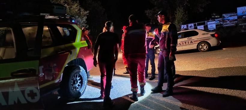 Trei tineri salvați după ce un urs le dădea târcoale, în Munții Rodnei 18964030